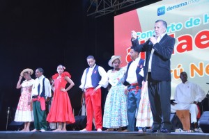 Perú Negro derrochó gracia y talento en homenaje al maestro y a Derrama Magisterial